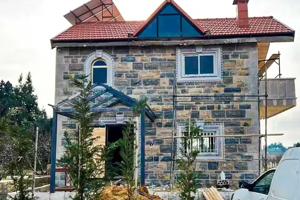 Qammou'a Hostel